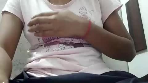 Snapshot of rava_sexy chatting on October 3, 11:40 am rava_sexy online show from October 3, 11:40 am