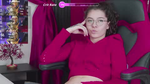 Snapshot of ravennmoonn chatting on September 30, 8:08 pm Raven online show from September 30, 8:08 pm