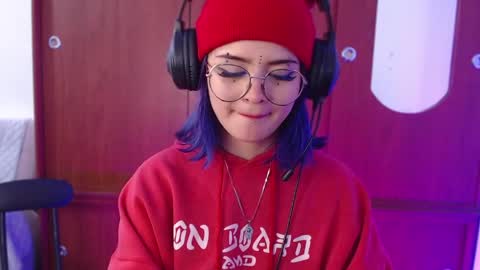 raventh_ online show from April 3, 1:51 pm