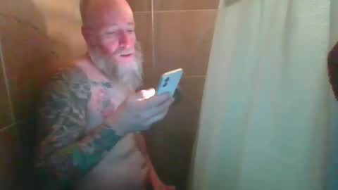 Snapshot of rawdogrobert39 chatting on October 22, 10:22 pm rawdogrobert39 online show from October 22, 10:22 pm