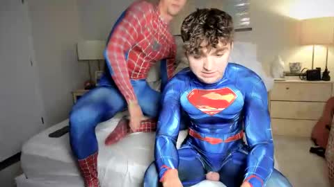 Snapshot of rawr_itsben chatting on October 20, 8:36 pm Its Ben online show from October 20, 8:36 pm