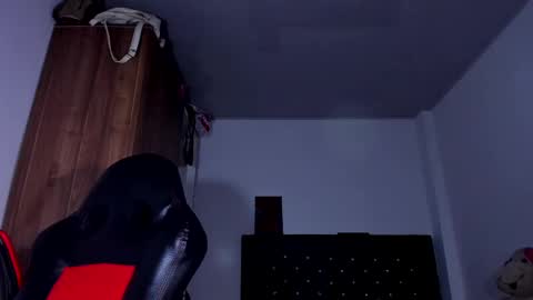 ray_long222 online show from February 25, 4:46 pm