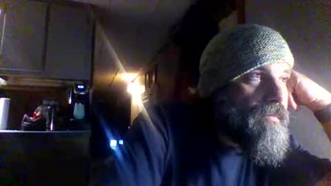 Snapshot of raybob252000 chatting on October 27, 1:38 am raybob252000 online show from October 27, 1:38 am