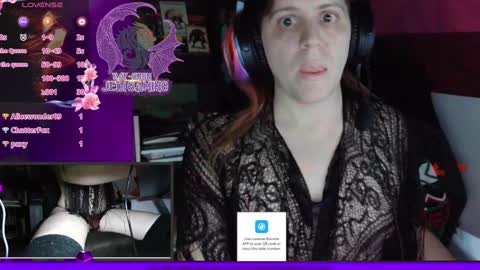 Snapshot of raysuon chatting on December 20, 11:00 am Rae-Suon online show from December 20, 11:00 am