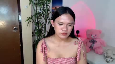 Snapshot of ready2care4youbabe chatting on February 17, 5:04 am Beth online show from February 17, 5:04 am