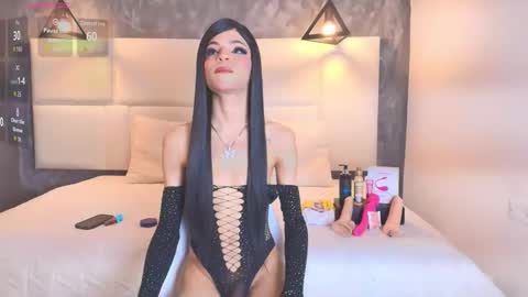 Snapshot of realbadbxtch chatting on October 18, 7:51 pm Cattleya Exposito online show from October 18, 7:51 pm