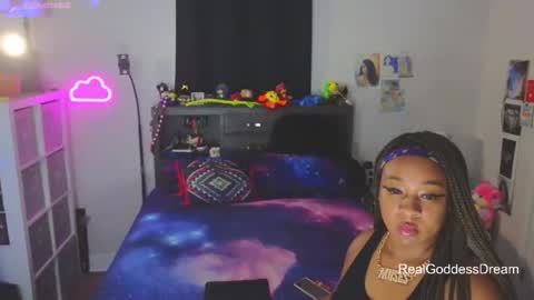 realgoddessdream online show from March 21, 10:31 am