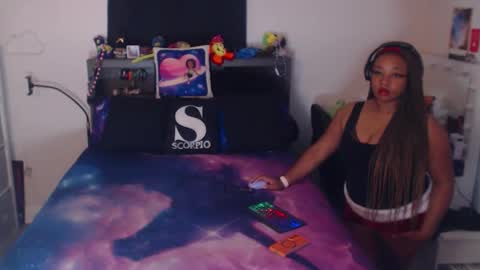 realgoddessdream online show from March 2, 2:16 am