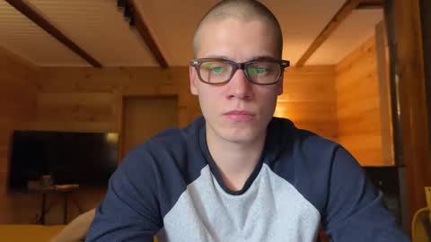 AliceEve online show from April 23, 5:58 pm