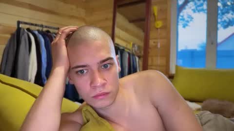 AliceEve online show from March 1, 5:55 am