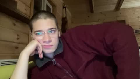 AliceEve online show from November 22, 8:29 pm