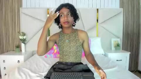 Rebeca online show from October 9, 12:10 pm