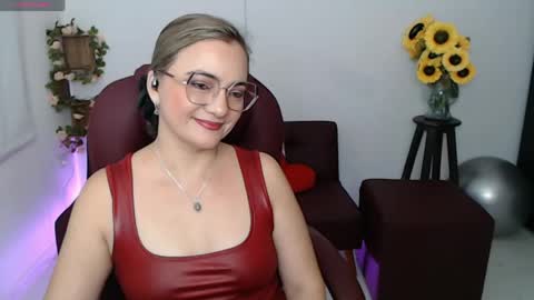REBECA online show from May 9, 3:07 pm