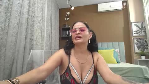 Snapshot of rebecablackx chatting on October 19, 4:17 am rebecablackx online show from October 19, 4:17 am