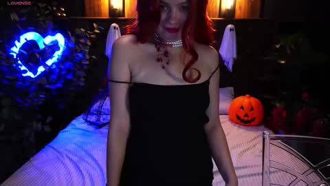 Lily online show from October 28, 2:18 pm