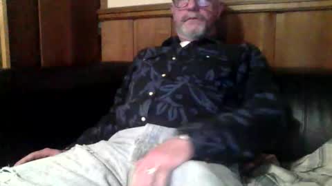 redfox60010 online show from March 2, 5:19 am