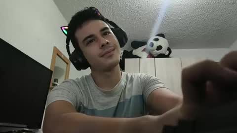 RedsoulReaver online show from September 30, 5:40 am