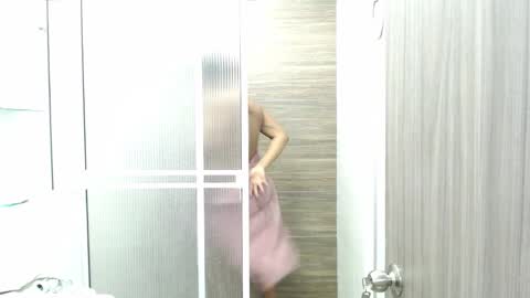 Regi  online show from February 3, 2:25 am