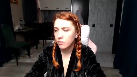 Regina online show from April 6, 2:42 am