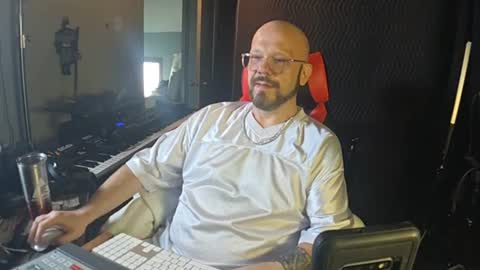 reguladood online show from June 9, 1:11 pm