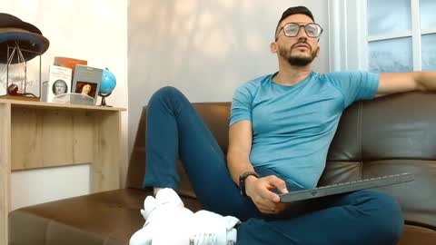   REIKO  online show from March 10, 7:50 pm