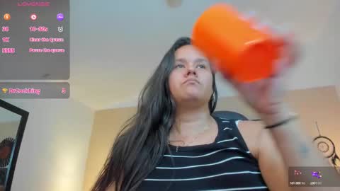Snapshot of reina_loren chatting on September 18, 10:58 pm reina_loren online show from September 18, 10:58 pm