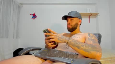 Rmy Steen online show from October 27, 1:49 am