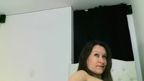 renata cheriee online show from March 6, 11:37 pm