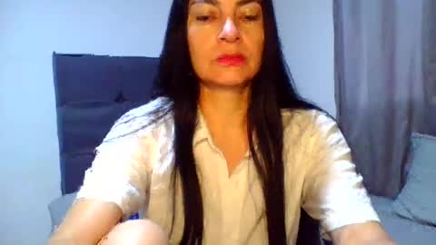 renata_hot1 online show from June 12, 10:53 pm