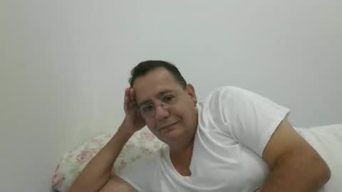 RENATO----------2017 AND 2023 IN CHATURBATE online show from April 19, 2:12 am