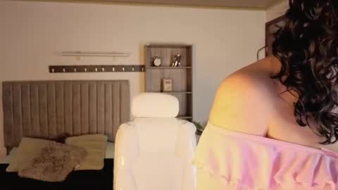 renaxi_smith online show from February 12, 10:13 pm