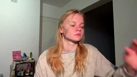 Tiffany online show from April 12, 2:26 am