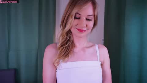 Emma online show from May 30, 2:48 pm