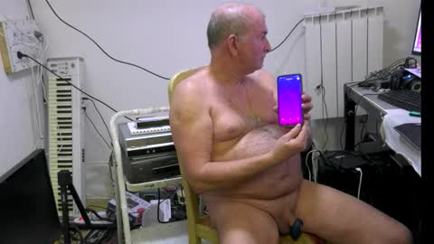 renefr online show from February 14, 11:18 pm