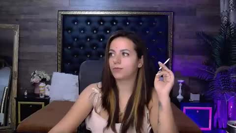 Snapshot of renesmesweet chatting on October 25, 6:02 am renesmesweet online show from October 25, 6:02 am