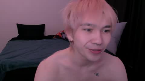 rennuts online show from April 3, 5:20 pm