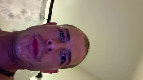 reno_rodrick online show from April 6, 1:14 am