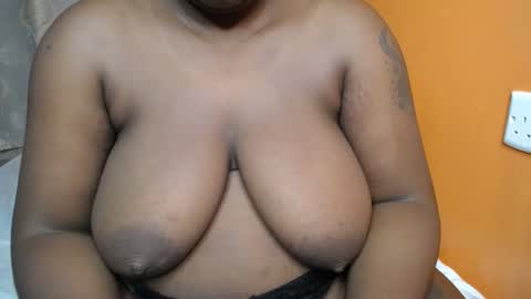 thickiana online show from May 13, 5:06 am