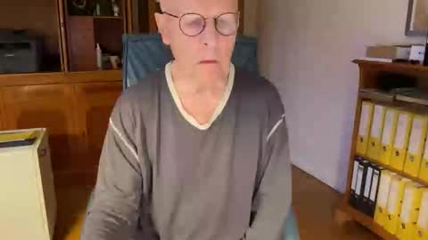 reteid online show from November 11, 7:10 am