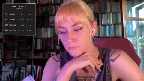 Rie online show from July 9, 4:00 pm