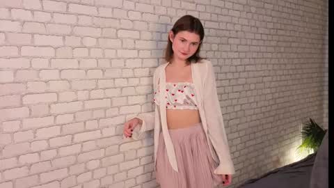 Tara online show from October 9, 2:11 pm