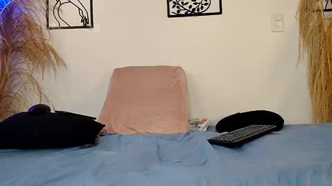 reymasterhot online show from February 6, 7:05 pm