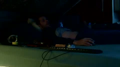 Snapshot of rhumgom40 chatting on December 11, 2:22 pm rhumgom40 online show from December 11, 2:22 pm