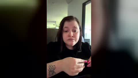 riah_babbie online show from May 2, 1:50 pm