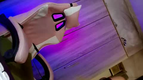 riana online show from February 26, 2:53 pm