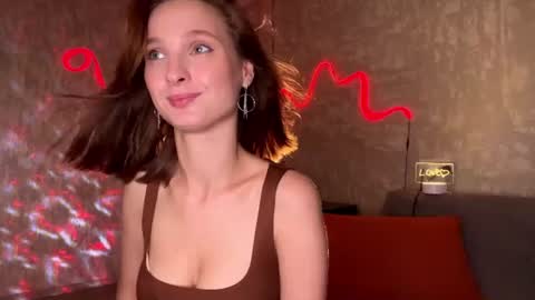 riana_razz online show from June 26, 8:20 am