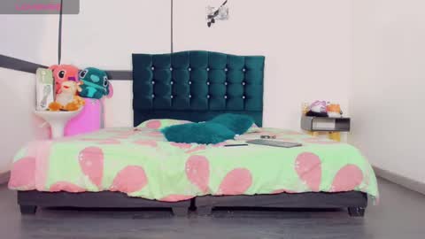 Rianna Garcia online show from February 22, 10:42 pm