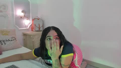 riby  online show from April 12, 7:29 pm