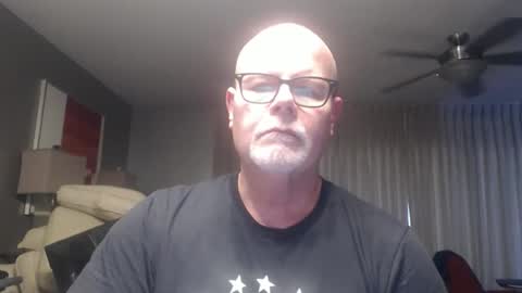 rich32937 online show from May 17, 7:34 pm