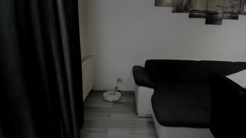 RichardDarell online show from February 1, 5:59 am